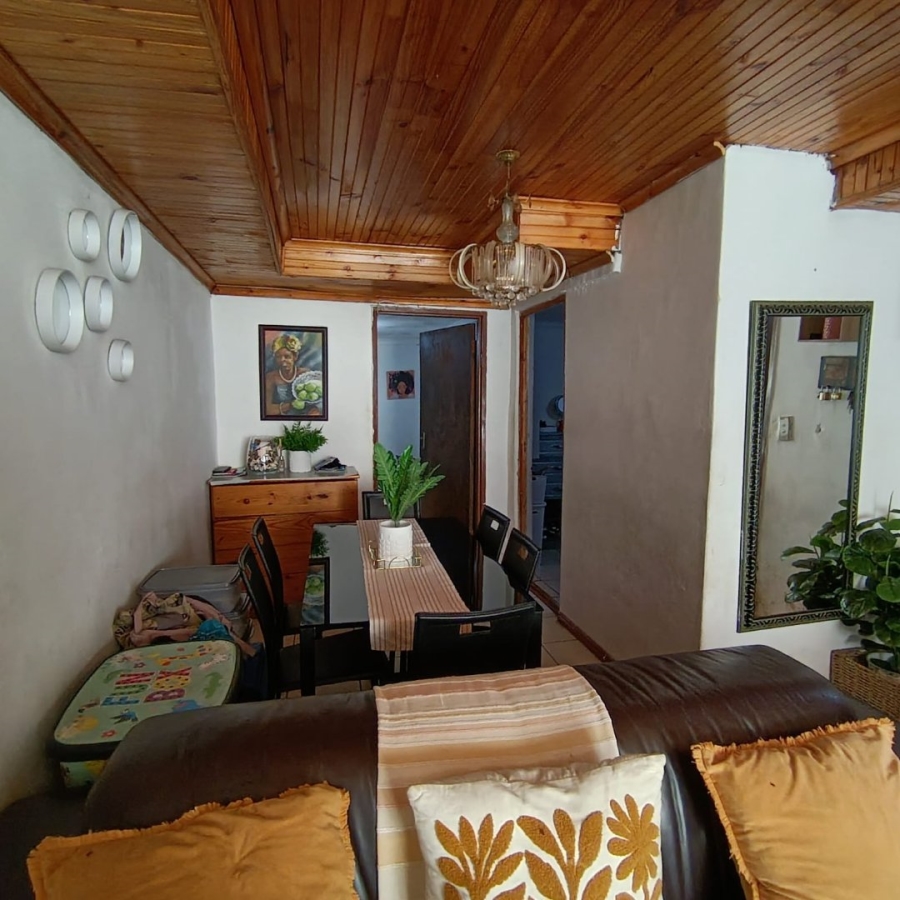 2 Bedroom Property for Sale in Delft Western Cape